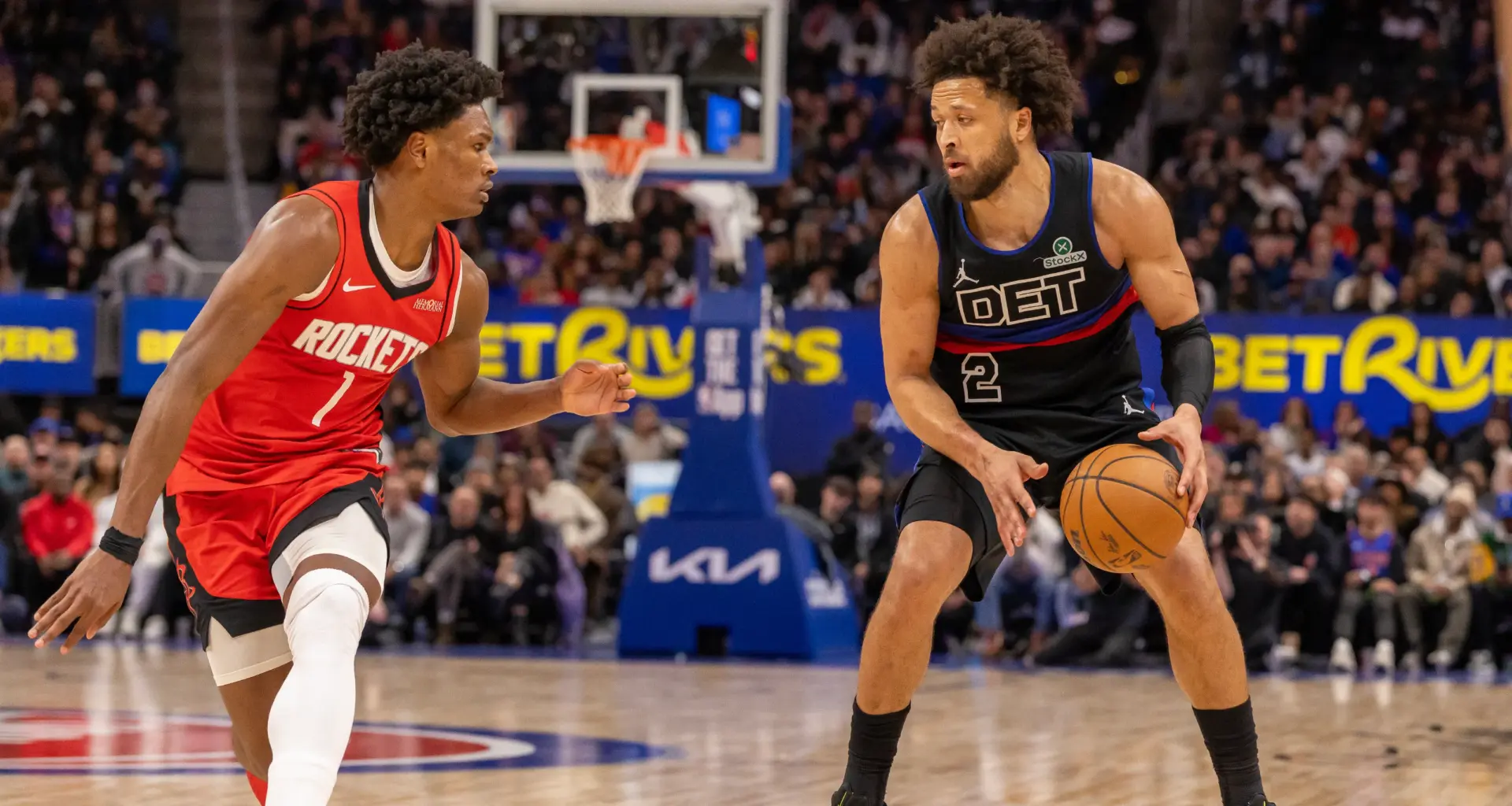 Rockets forward trains with MVP candidate amid NBA offseason