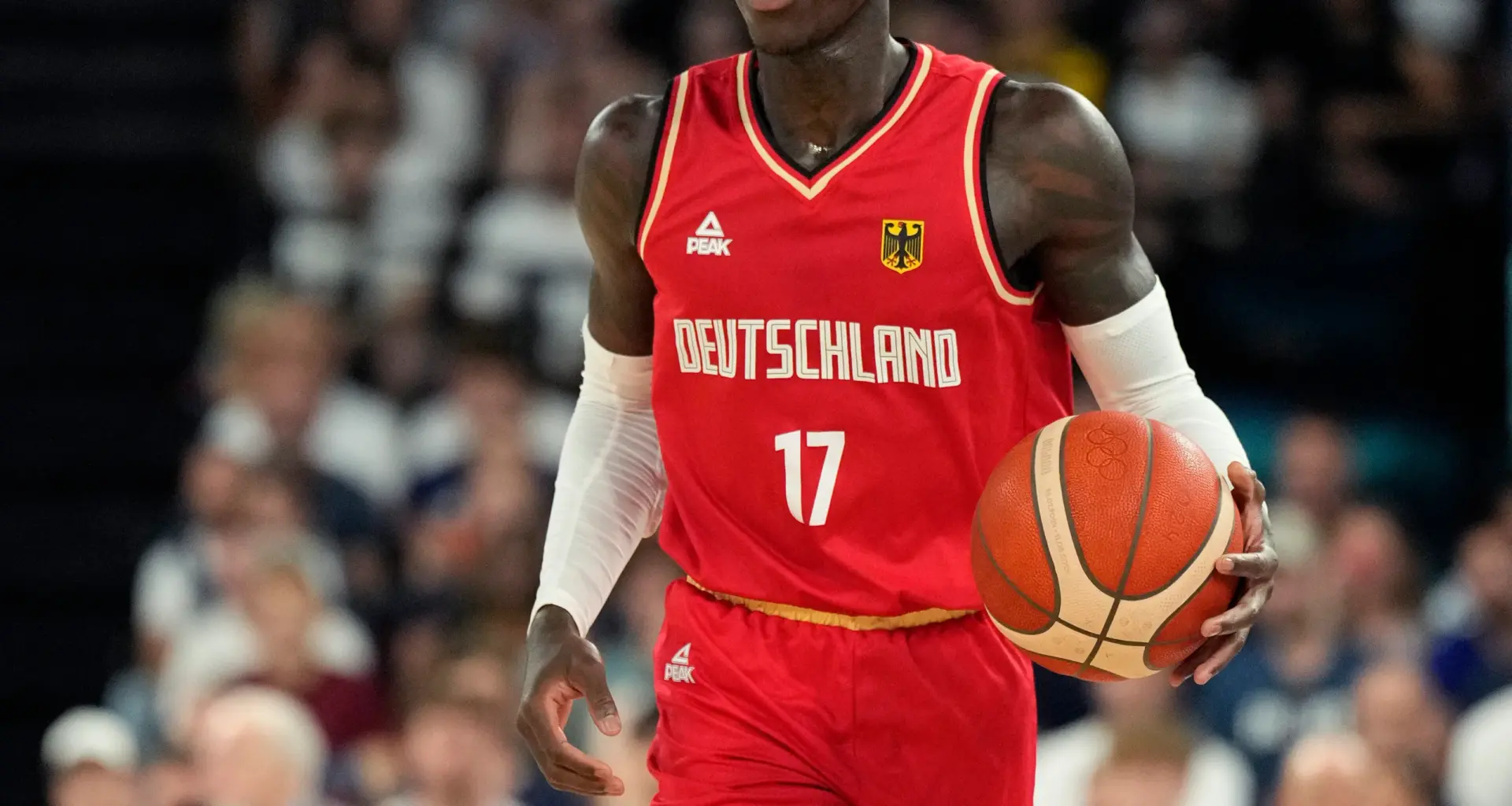 Hornets guard Dennis Schroder continues dominant summer with Germany