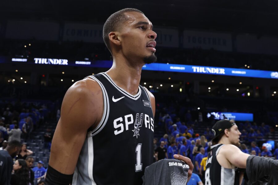Spurs Notes: Wembanyama, Fournier, Harper, Fox