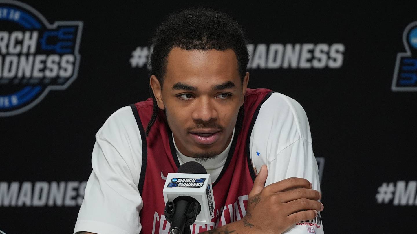 Alabama Crimson Tide guard Labaron Philon (0) during a press conference ahead of the midwest regional of the men's 2026 NCAA Tournament at United Center.