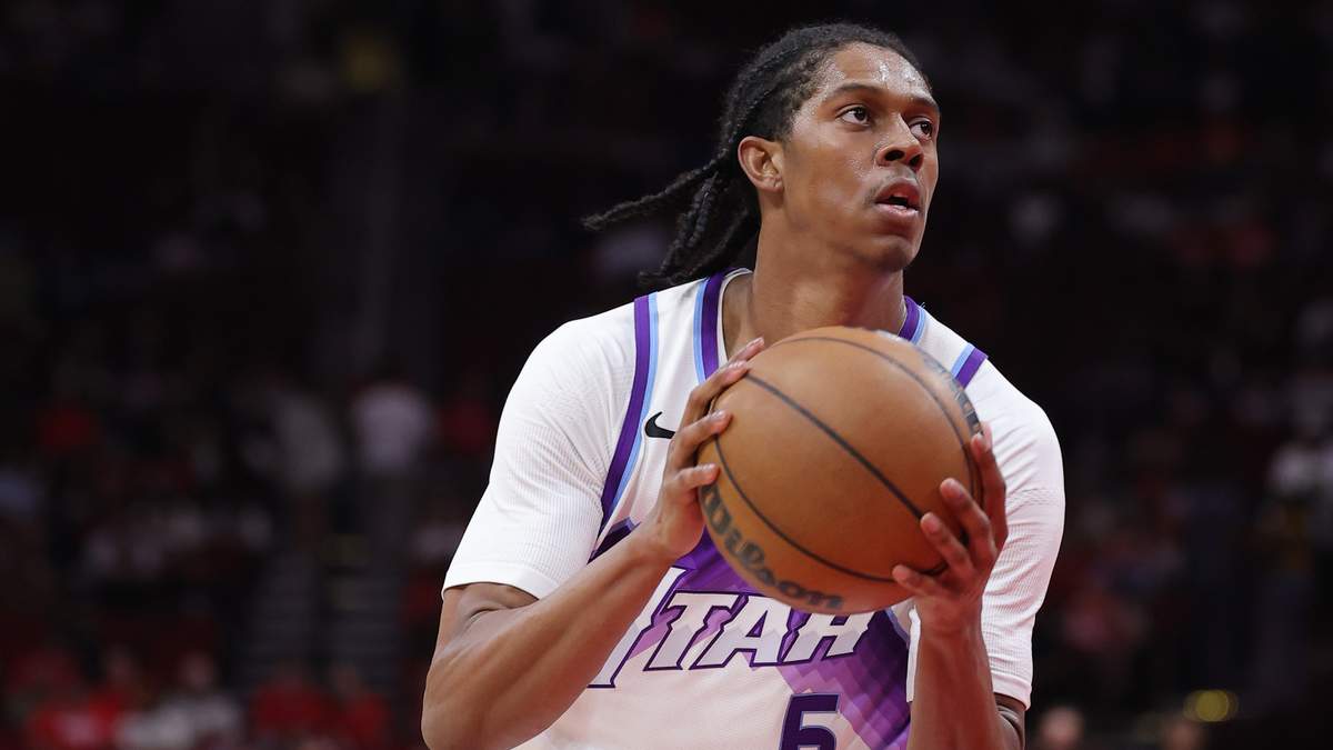 Wolves, Jazz Make Weekend Trade Official