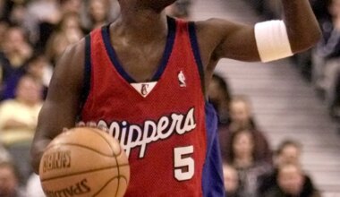 Bobcats jersey history No. 0 Jeff McInnis 2006-2008