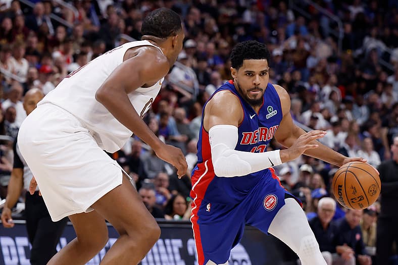 NBA: Playoffs-Cleveland Cavaliers at Detroit Pistons