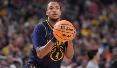 Raptors sign guards Nimari Burnett and Tyreke Key