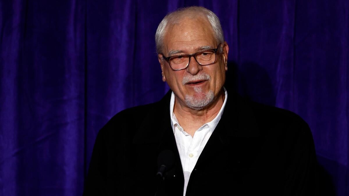 Phil Jackson statue: Lakers to honor Hall of Fame coach outside arena in April