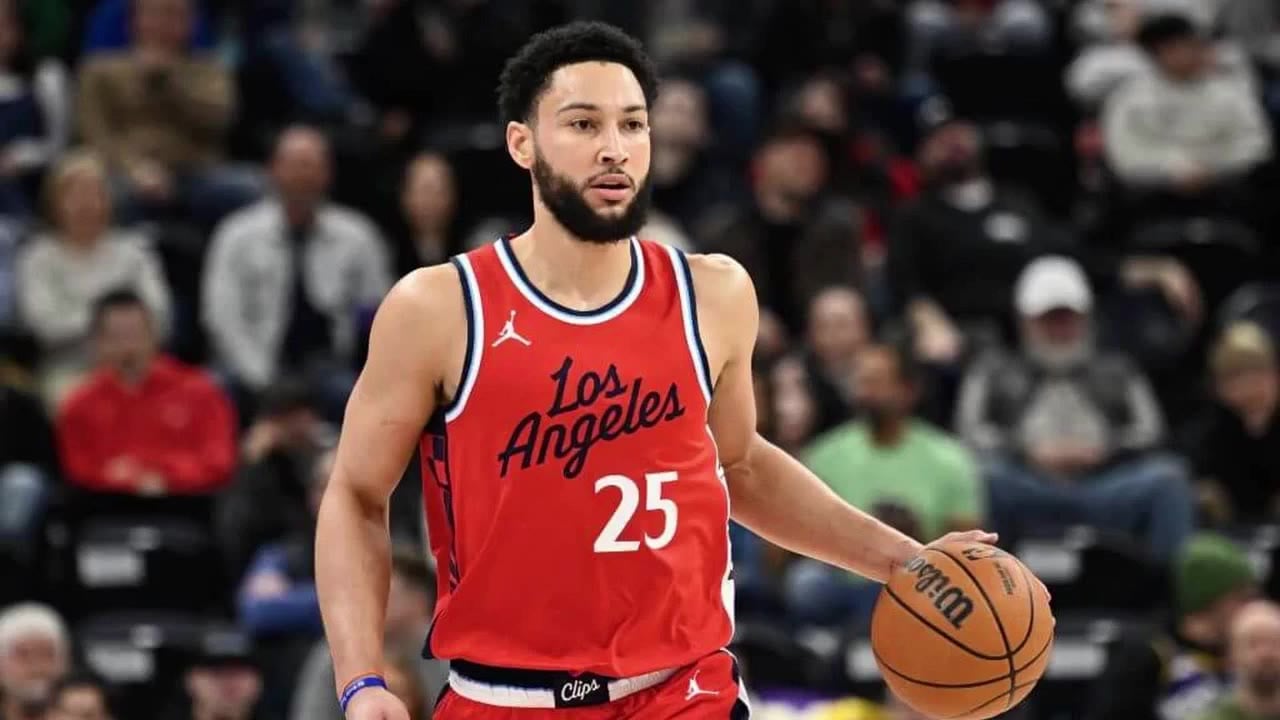 Ben Simmons Returns to NBA, Signs With Sacramento Kings