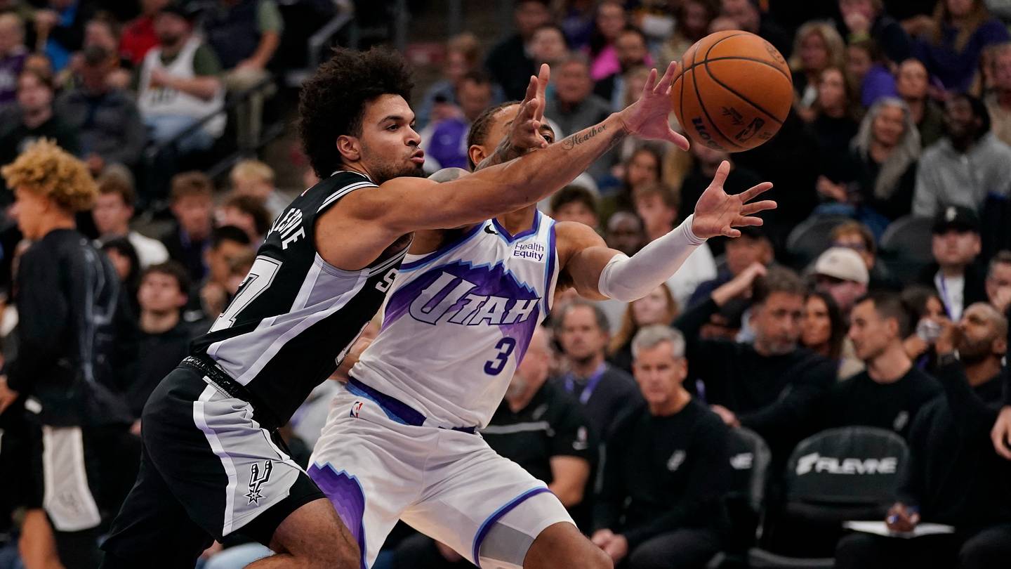 Which Players Stood Out Most in San Antonio Spurs' Preseason Loss to Jazz?