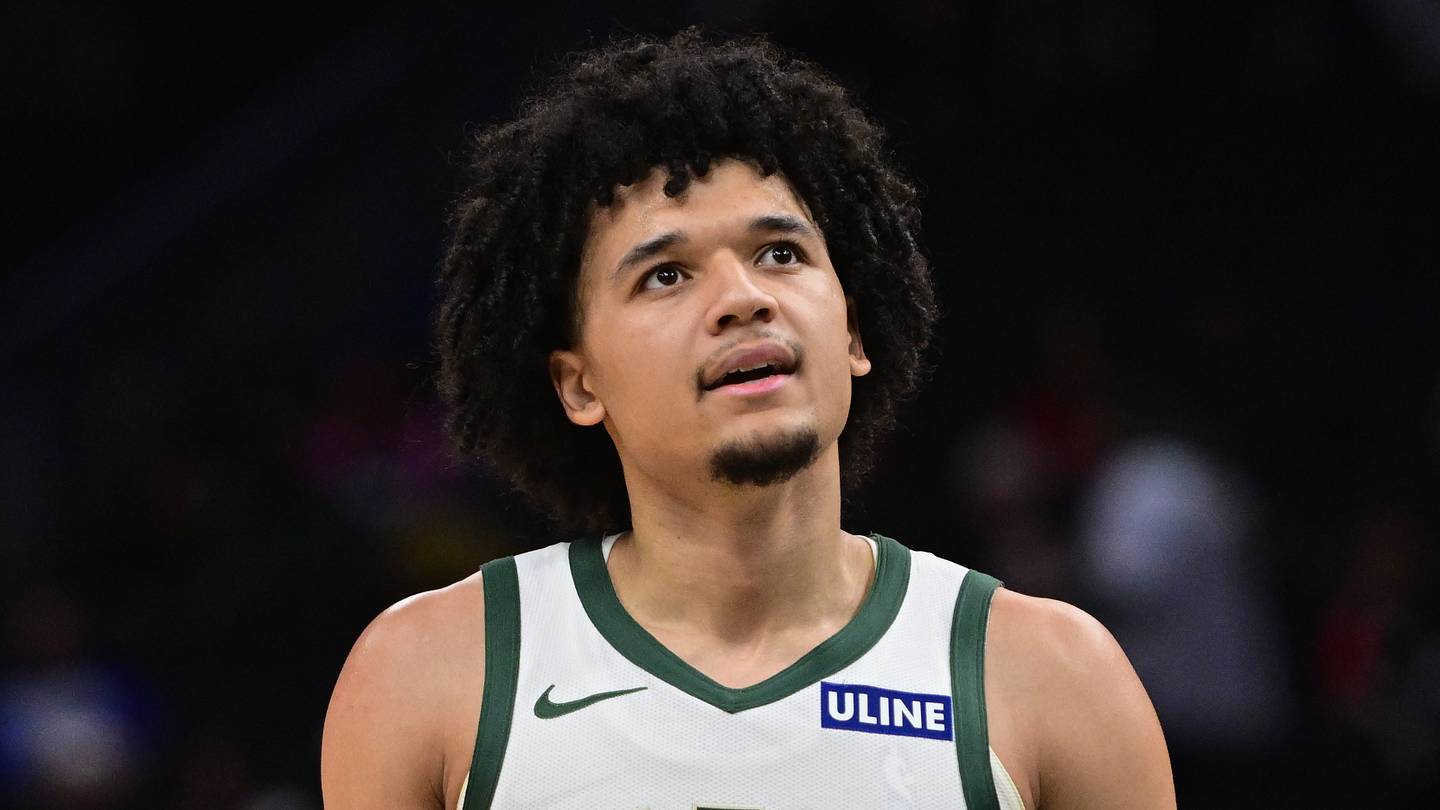 Milwaukee Bucks guard Brayden Burries (0) at Fiserv Forum on October 14, 2026.