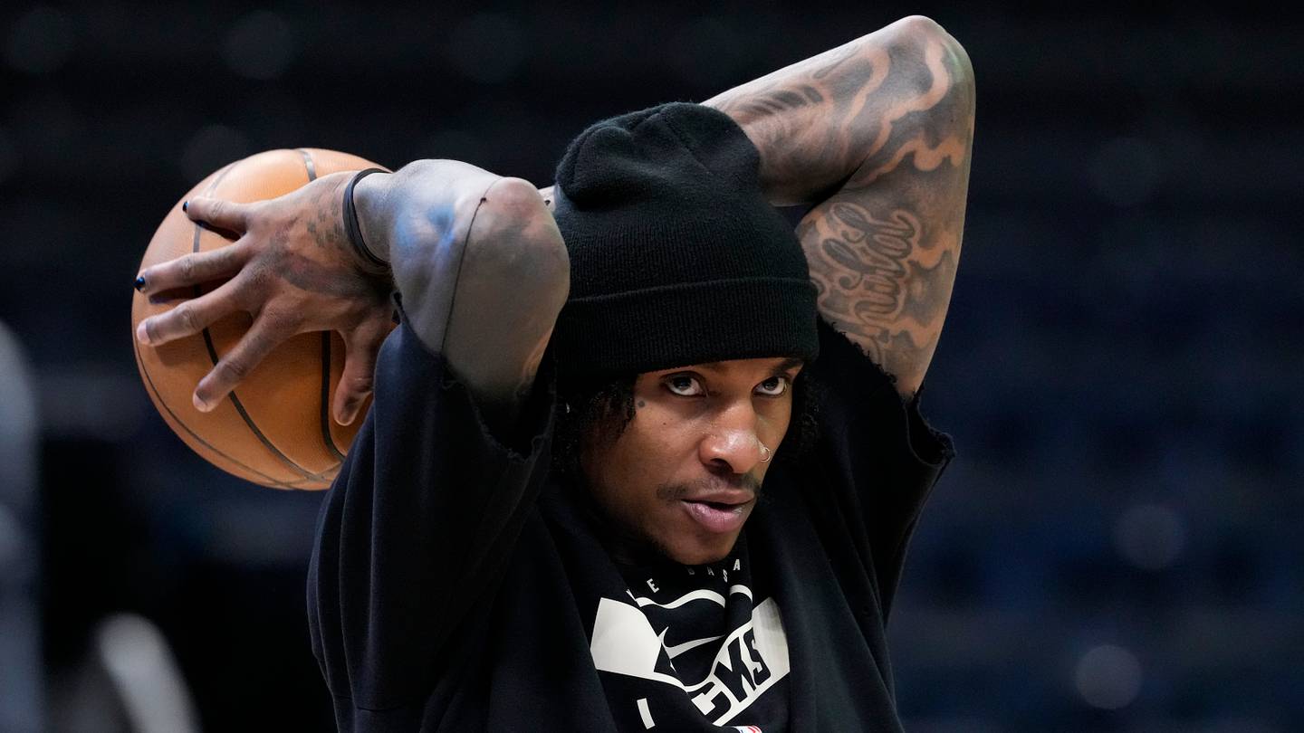 Milwaukee Bucks guard Kevin Porter Jr. (7) during warmups prior to the game against the Cleveland Cavaliers at Fiserv Forum on February 25, 2026.