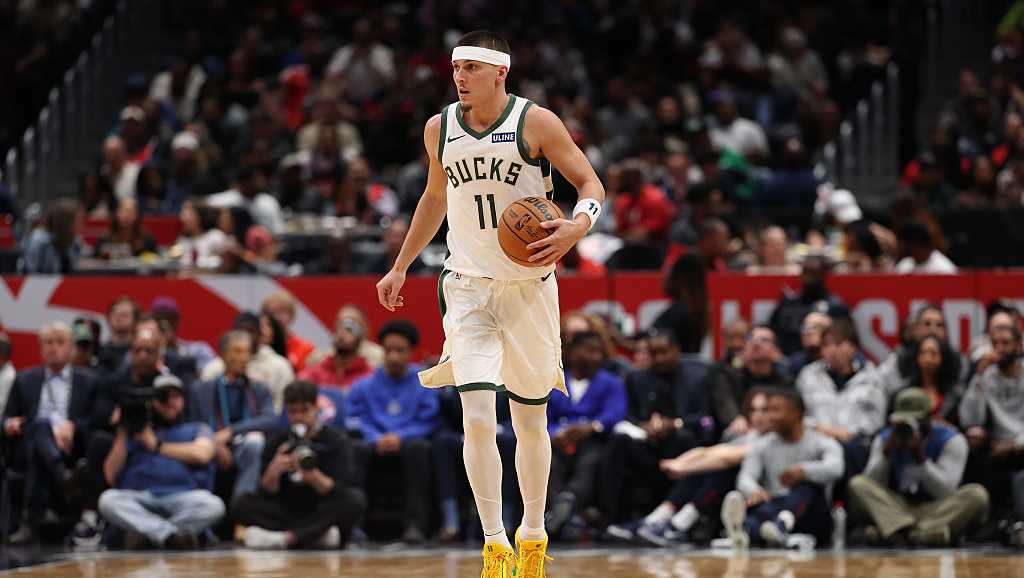 New coach, new roster, no Giannis: Everything to know about the new-look Bucks