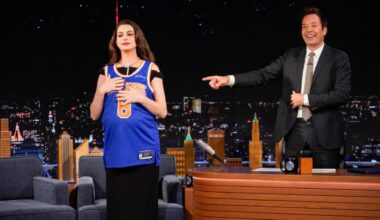 Anne Hathaway Would Rather Have Another Knicks Championship Over a Second Oscar