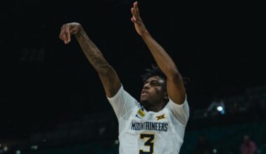 WVU Basketball guard Honor Huff at Crown