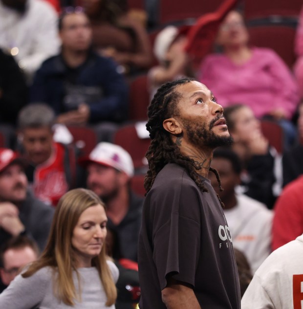 Former Bulls player Derrick Rose attends a preseason Bulls-Timberwolves game at the United Center on Oct. 16, 2026, in Chicago. (John J. Kim/Chicago Tribune)