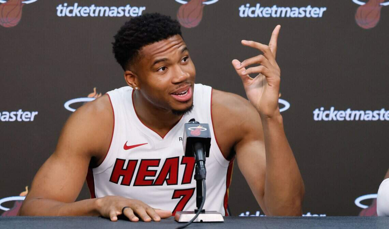 Giannis Antetokounmpo Giannis Antetokounmpo