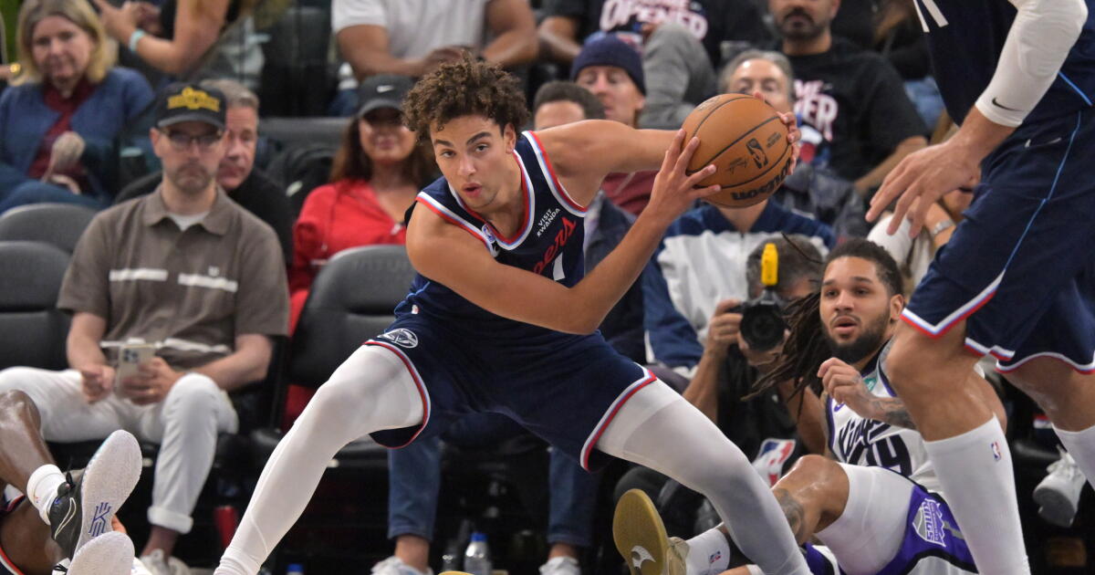 As post-Kawhi Leonard era begins, Clippers owe more to their fans