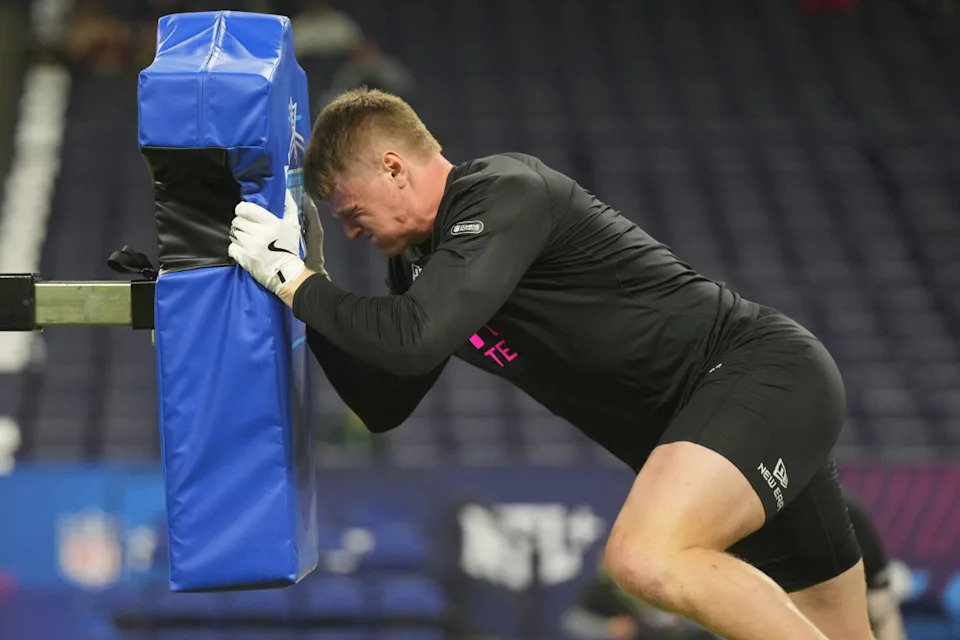 Former Georgia Tech tight end during blocking drills at the NFL Combine© Kirby Lee-Imagn Images