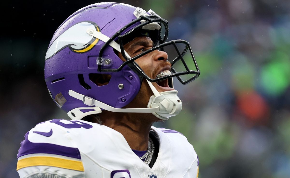 Vikings star Justin Jefferson gets a bold message from J.J. McCarthy ahead of 2025 NFL season