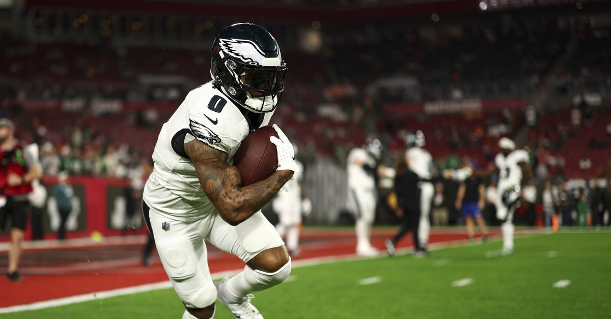 The D’Andre Swift trade between Eagles and Lions finalized during 2025 NFL Draft