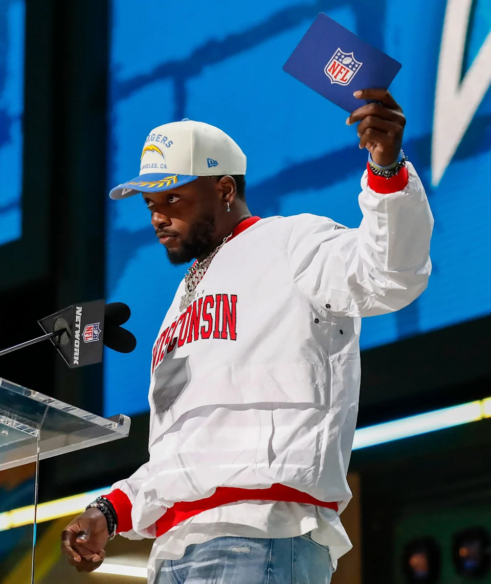 Former Los Angeles Chargers running back Melvin Gordon announces the team’s selection with the 86th overall pick during the third round of the 2025 NFL Draft on Friday, April 25, 2025, at Lambeau Field in Green Bay, Wisconsin. The draft runs through April 26.
Tork Mason/USA TODAY NETWORK-Wisconsin