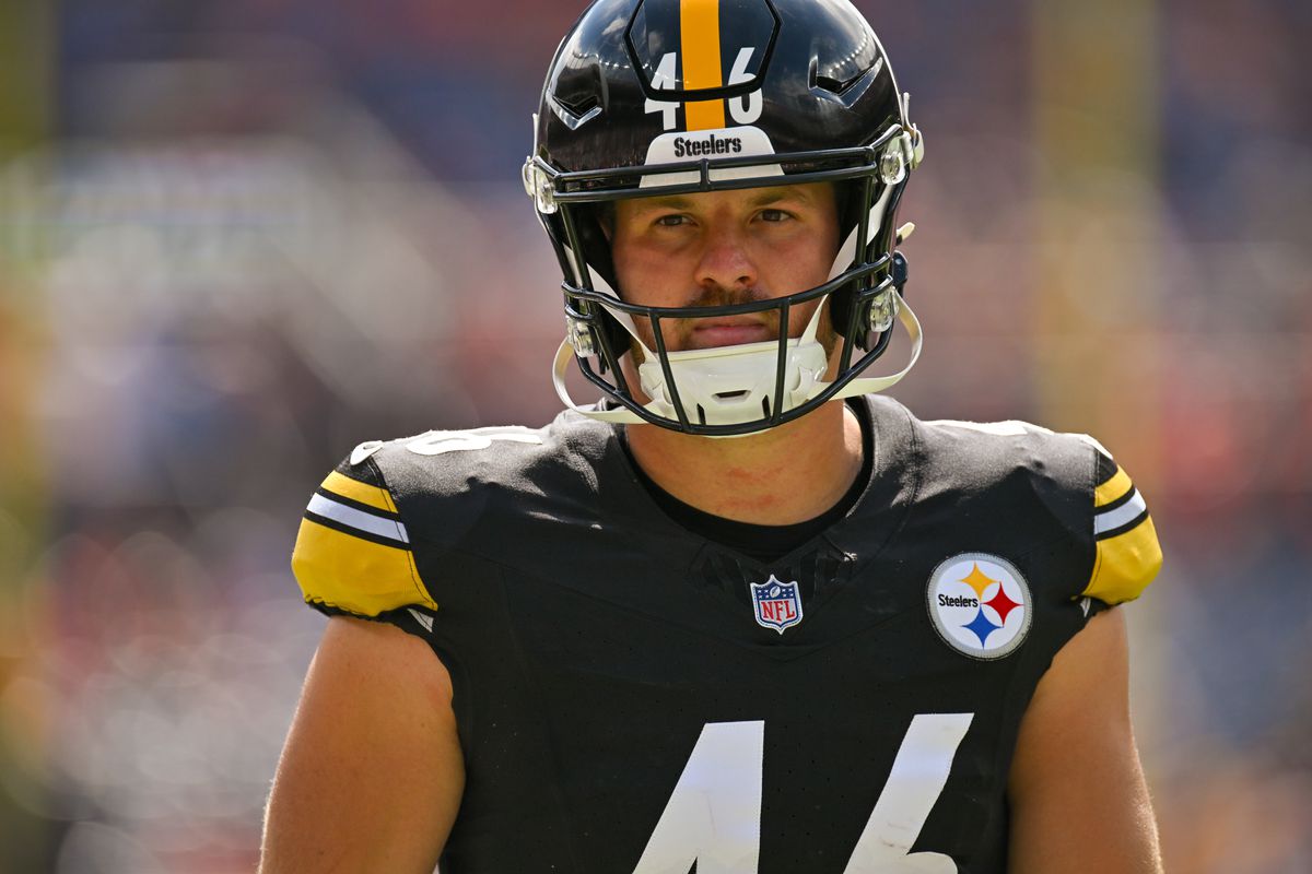 Pittsburgh long snapper Christian Kuntz (46) during a game between the Denver Broncos and the Pittsburgh Steelers at Empower Field at Mile High in Denver, CO on September 15, 2024.
