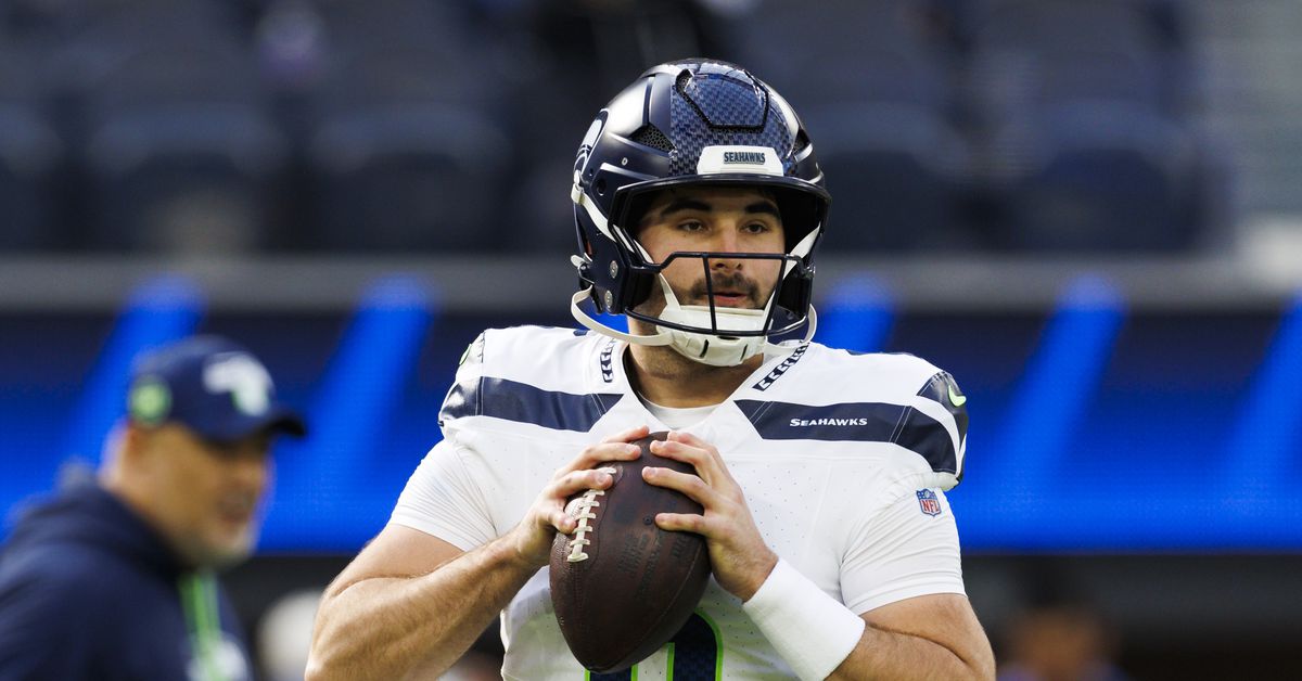 Seattle Seahawks trading QB Sam Howell to Minnesota Vikings