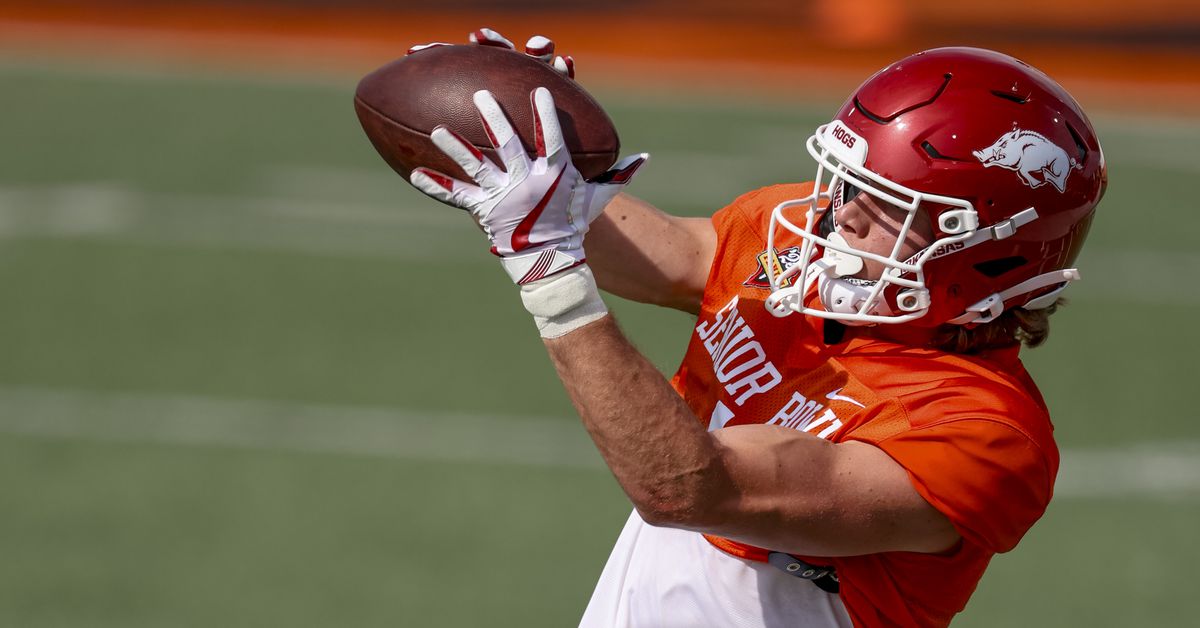 Lions NFL Draft 2025: Detroit trades up, selects Arkansas WR Isaac TeSlaa