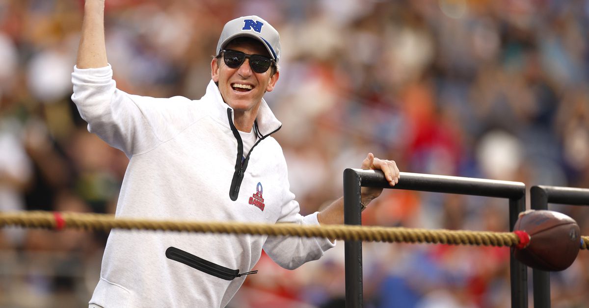 Eli Manning pursuing minority ownership stake in New York Giants