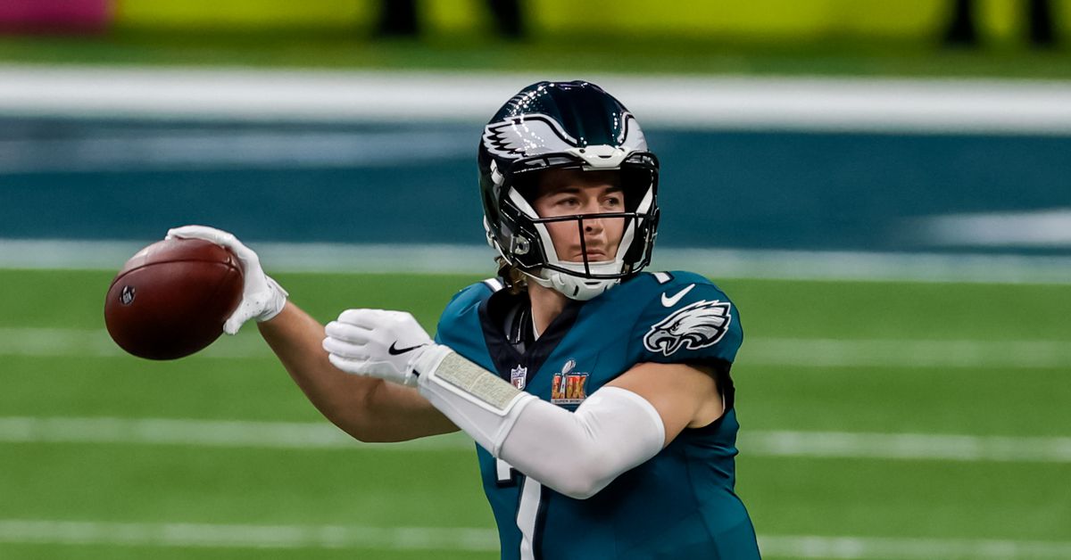 Kenny Pickett for Dorian Thompson-Robinson trade results: Full details