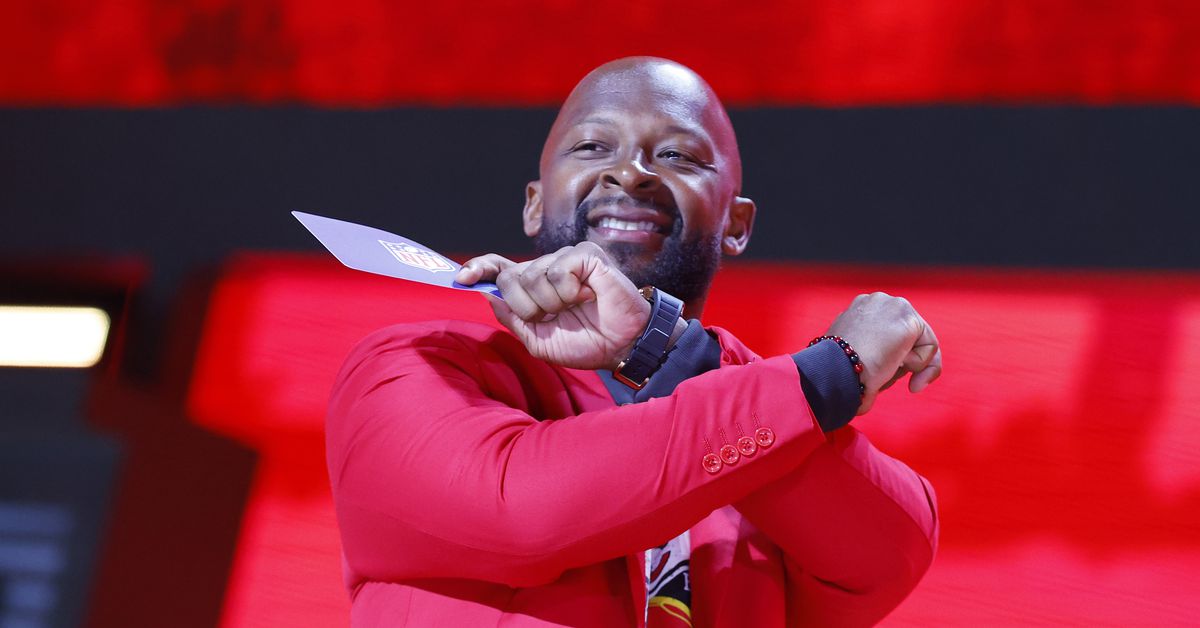 NFL Draft 2025: Saturday’s best remaining players, Friday hits, misses