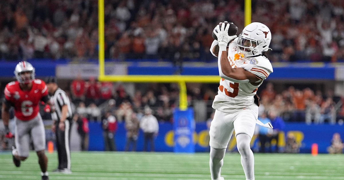 Dallas Cowboys select Texas RB Jaydon Blue with 149th overall pick in 2025 NFL draft