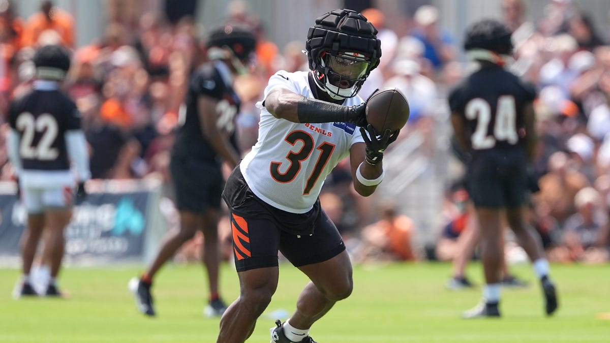 Bengals save cap space with Zack Moss contract details revealed