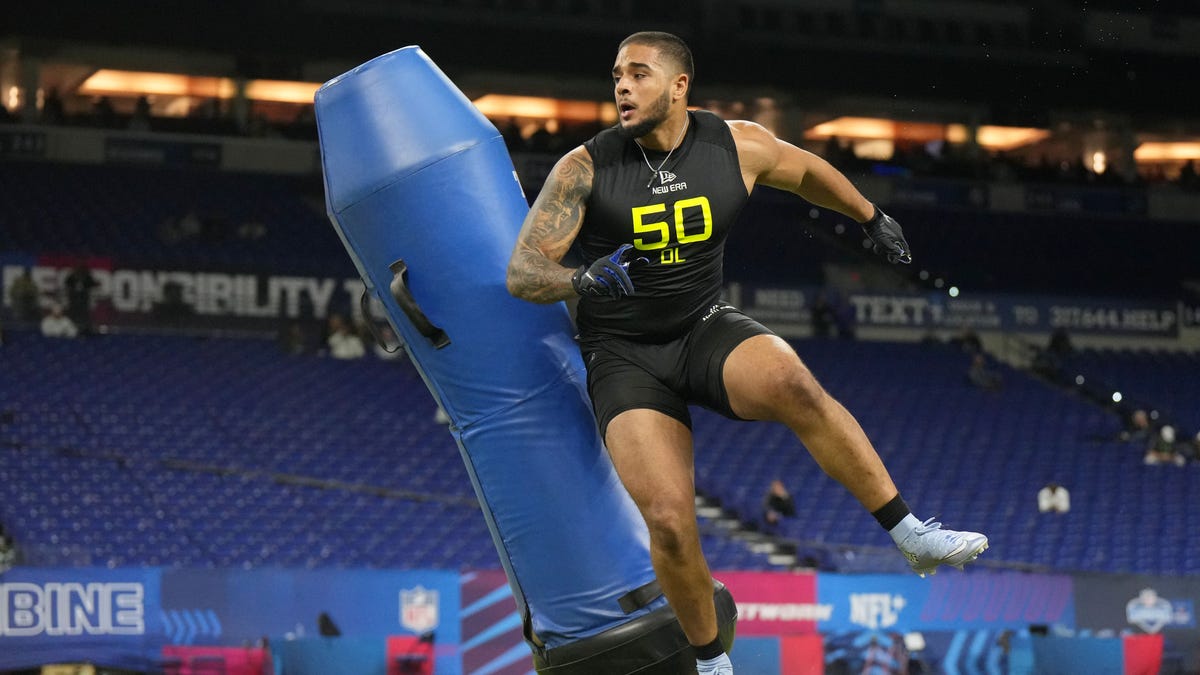 Edge Ahmed Hassanein of Boise State picked by Detroit Lions in Round 6