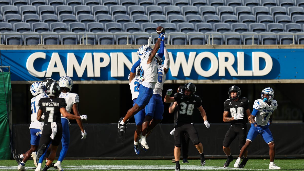 Who was Mr. Irrelevant 2025? Kobee Minor is final pick of NFL draft