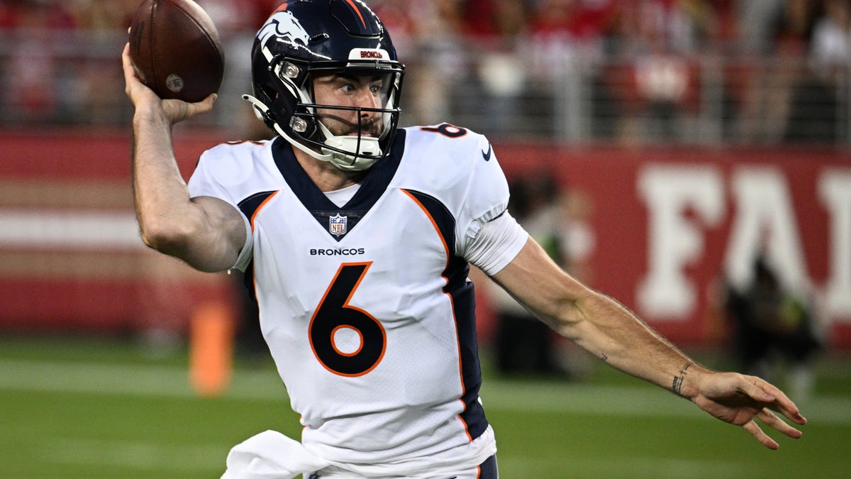 Ex-QB reacts to being cut by New Orleans Saints