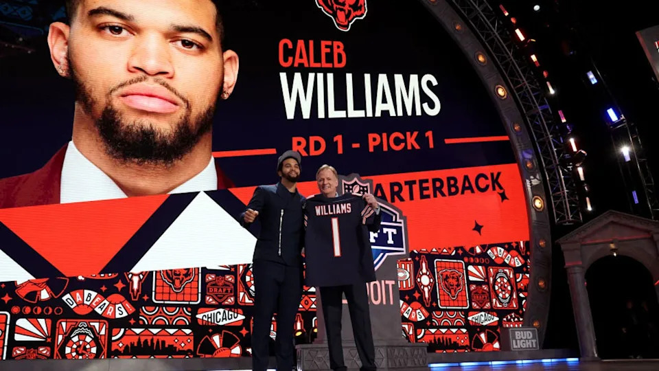 <div>DETROIT, MICHIGAN - APRIL 25: (L-R) Caleb Williams poses with NFL Commissioner Roger Goodell after being selected first overall by the Chicago Bears during the first round of the 2024 NFL Draft at Campus Martius Park and Hart Plaza on April 25, 2024 in Detroit, Michigan. (Photo by Gregory Shamus/Getty Images)</div>