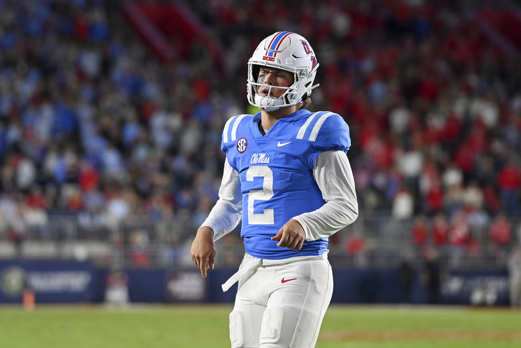 Giants trade up with Houston Texans, select Ole Miss QB Jaxson Dart