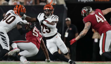 Texans working out veteran running back Chris Evans on Thursday