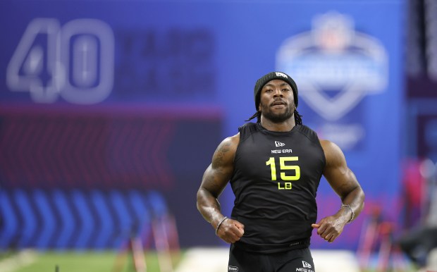 Nick Martin (LB15) of Oklahoma State participates in the 40-yard dash during the NFL Scouting Combine at Lucas Oil Stadium on Feb. 27, 2025 in Indianapolis. (Stacy Revere, Getty Images)