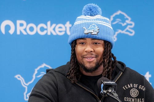 Defensive tackle Tyleik Williams