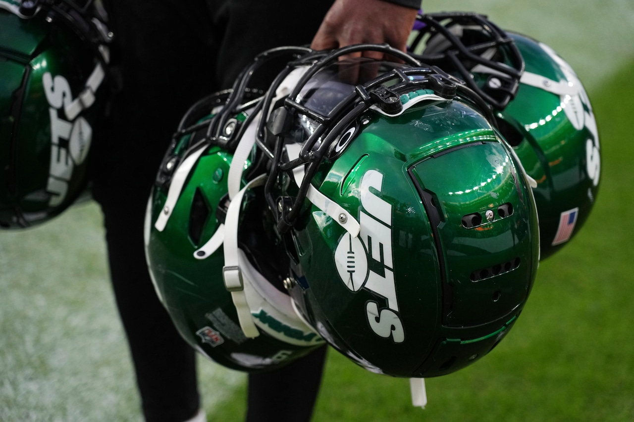 Jets are early 2026 draft frontrunners for top dual-threat QB prospect