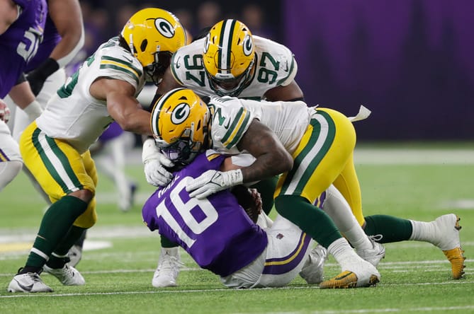NFL: Green Bay Packers at Minnesota Vikings