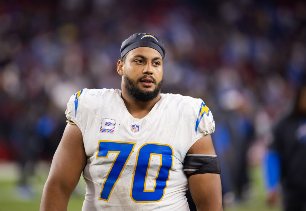 Chargers Working On Rashawn Slater Extension