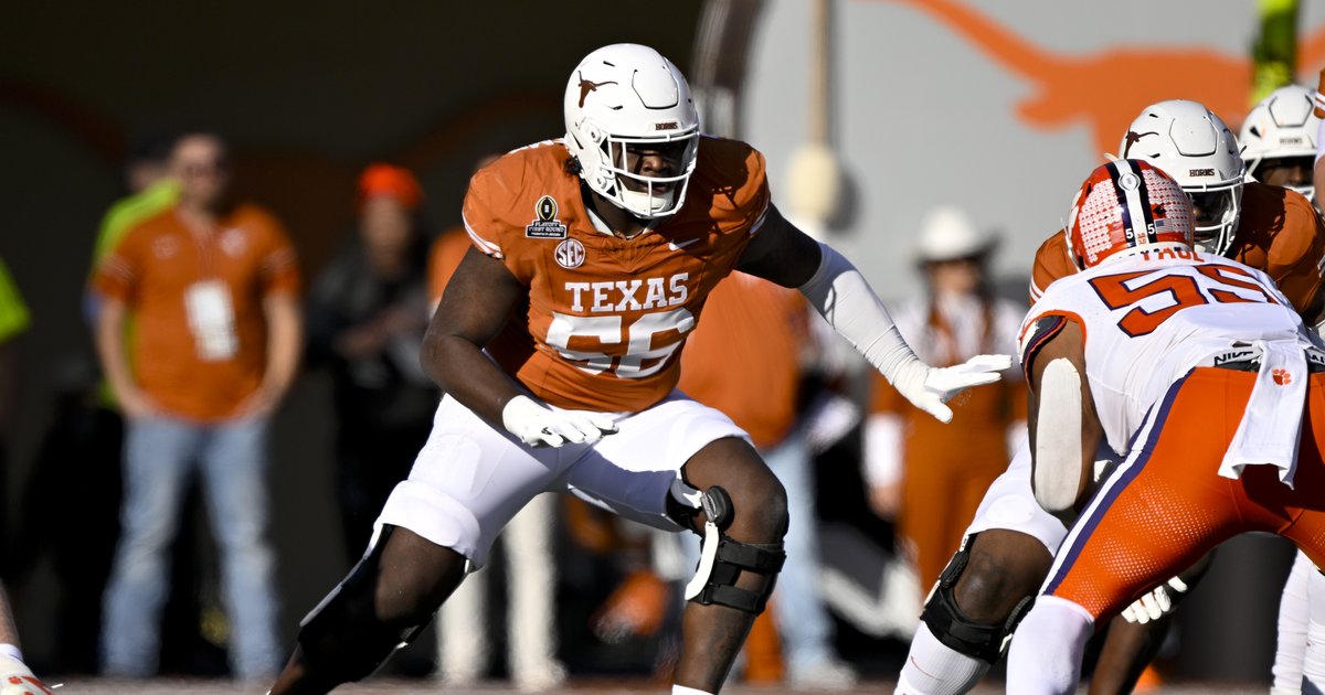 Eagles select Texas OT Cameron Williams with 207th overall pick of 2025 NFL Draft