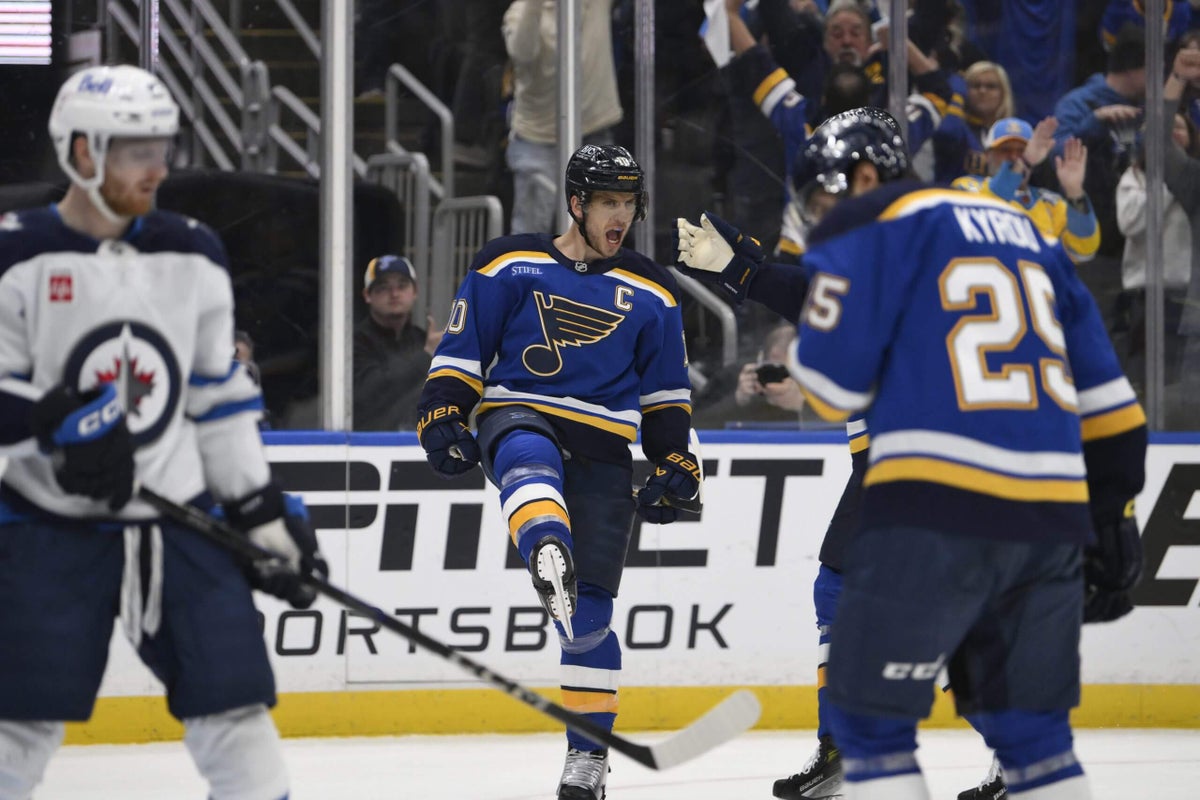 Another big Blues win over the Jets has series tied 2-2: Takeaways