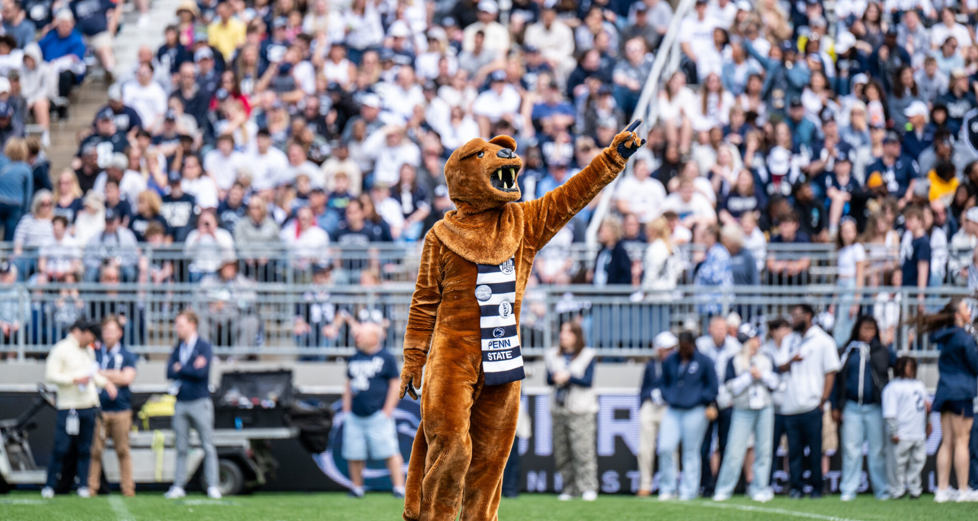 [Photo Story] Penn State Football Returns To Beaver Stadium For 2025 Blue-White Game