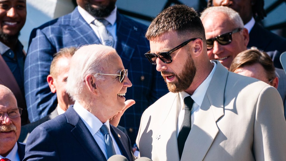 Kelce was then able to address those gathered, saying: "To my fellow Americans"