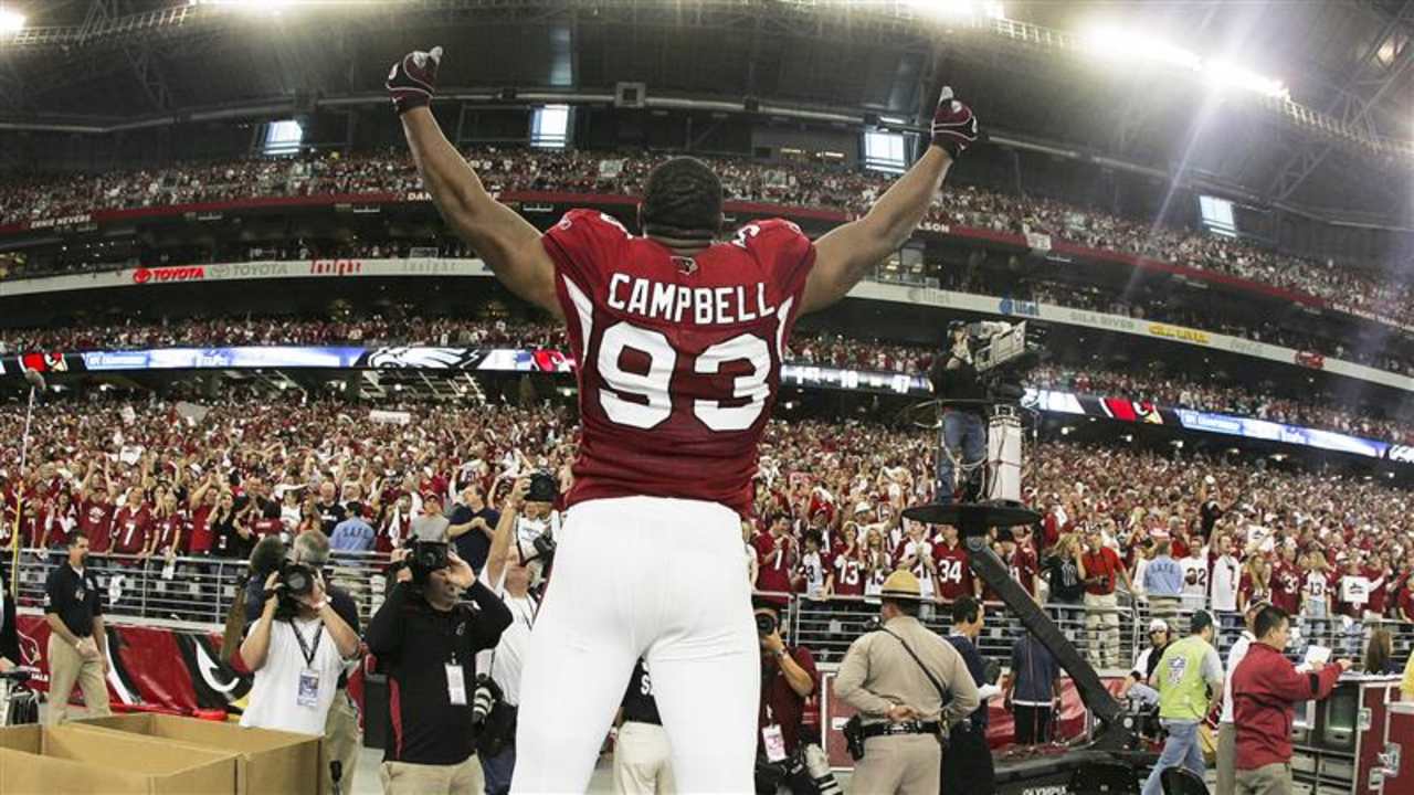 Cardinals Bring Back Calais Campbell