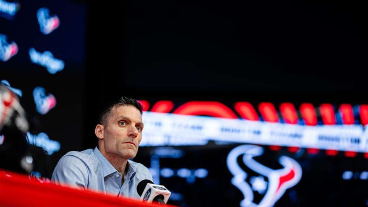 Texans trade out of 1st round, now have 10 picks in 2025 NFL Draft