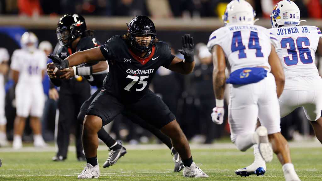 Bearcats offensive lineman Williams drafted in seventh round by Green Bay Packers