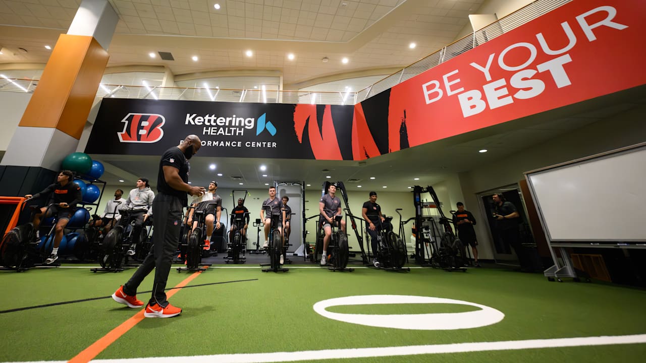 Al Golden Makes First Impression on Bengals Defense